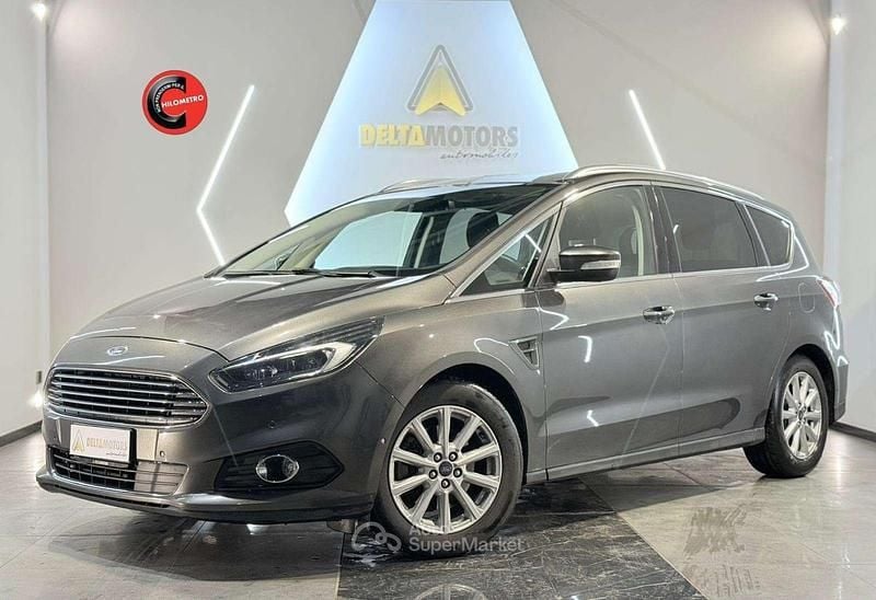Usata Ford S-MAX Titanium 179 CV (131 kW) 2016 Grigio Monovolume