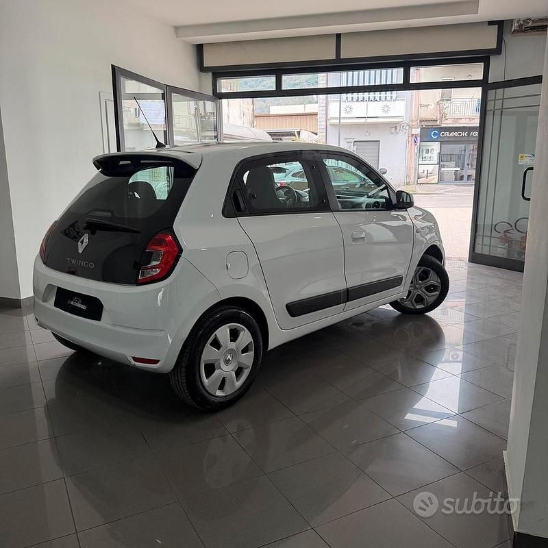 Usata Renault Twingo 70 CV (51 kW) 2021 Bianco Utilitaria