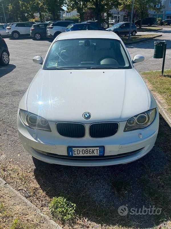 Usata BMW 118 Efficient Dynamics 2008 Bianco Utilitaria