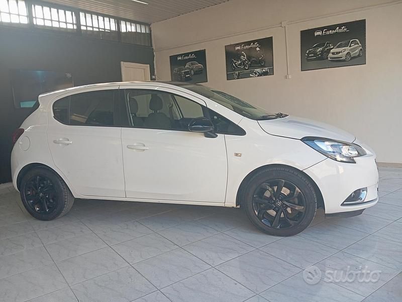 Usata Opel Corsa 75 CV (55 kW) 2015 Bianco Berlina