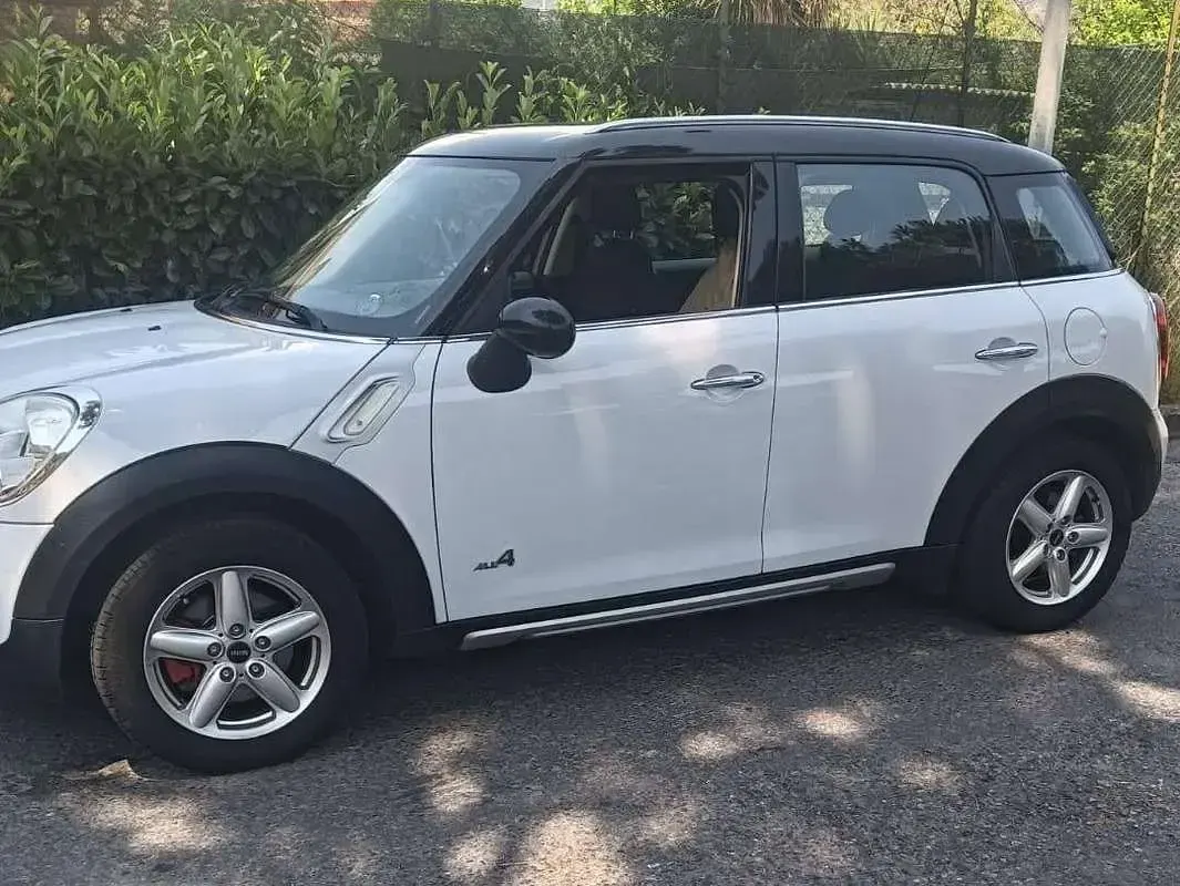 Usata Mini Cooper D Countryman 111 CV (81 kW) 2015 Bianco SUV
