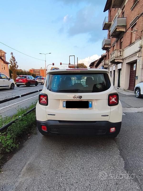 Usata Jeep Renegade Longitude 120 CV (88 kW) 2015 Bianco SUV