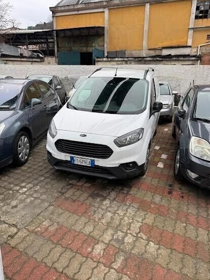 Bianco Usata 2018 Ford Transit Furgone | 9000 € (Buon prezzo) - Immagine 1/4