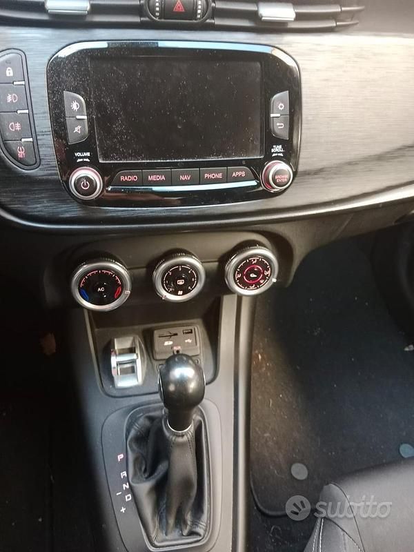 Usata Alfa Romeo Giulietta Business 120 CV (88 kW) 2019 Grigio Utilitaria