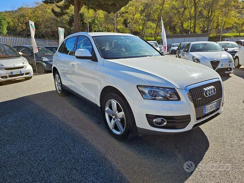 Usata Audi Q5 Advanced Plus 170 CV (125 kW) 2011 Bianco pastello SUV