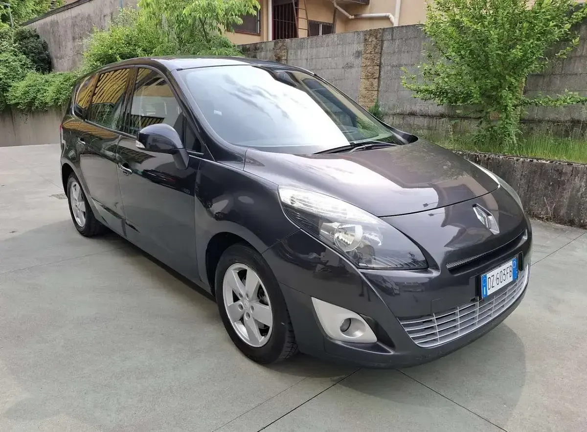 Usata Renault Scenic E-Tech 131 CV (96 kW) 2009 Other Monovolume