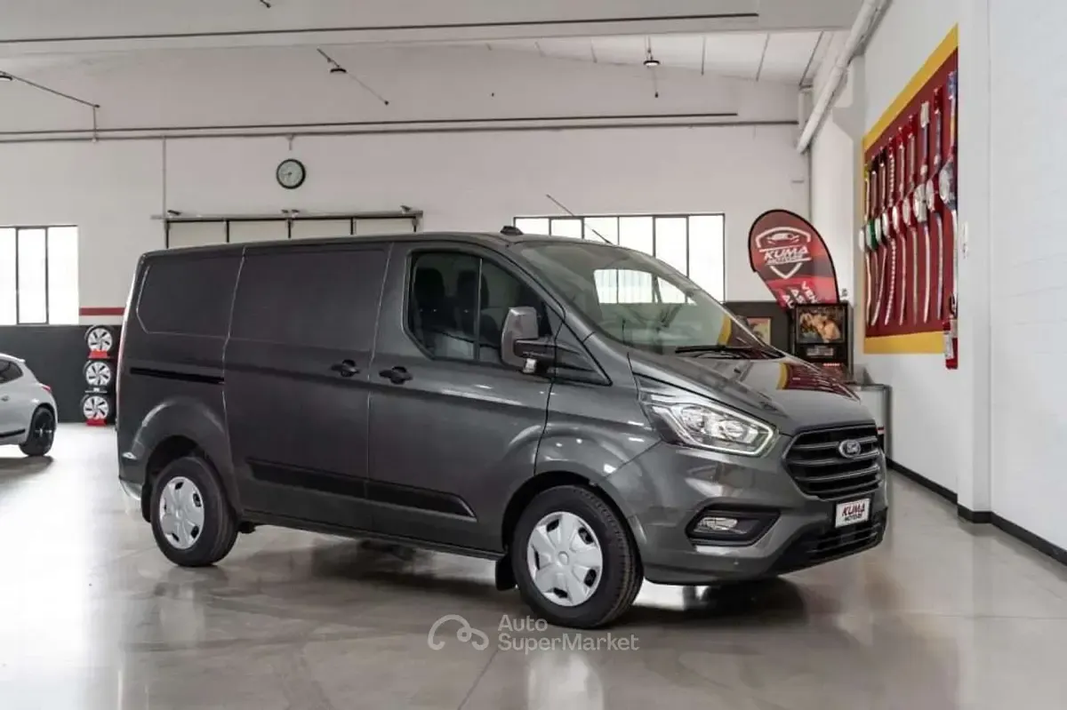 Usata Ford Transit Custom Trend 131 CV (96 kW) 2021 Grigio scuro Furgone