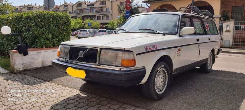 Usato 1993 Volvo Polar 2.0 Benzin 116 CV (5.490 €)