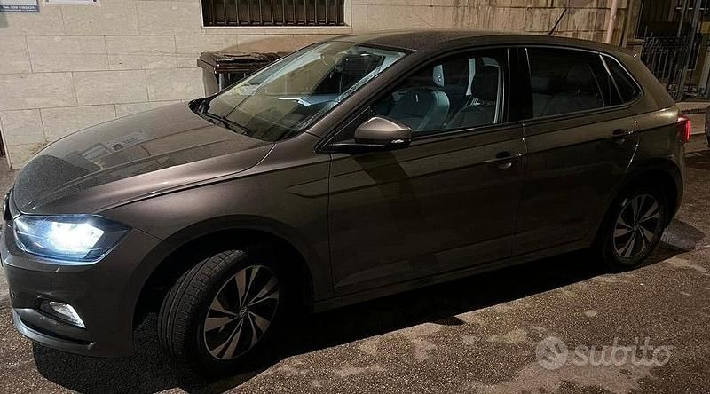 Usata VW Polo Comfortline 80 CV (58 kW) 2019 Grigio Berlina