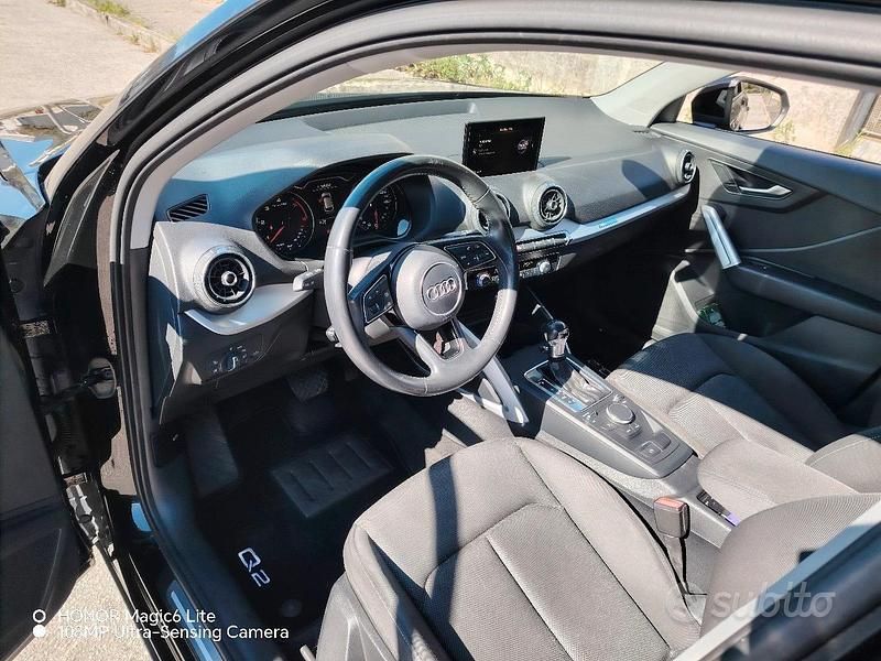 Usata Audi Q2 120 CV (88 kW) 2019 Nero SUV
