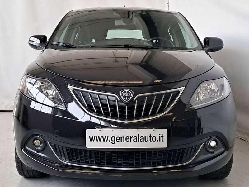 Nero Usata 2024 Lancia Ypsilon Gold Due volumi | 14.500 € (Cara) - Immagine 1/4
