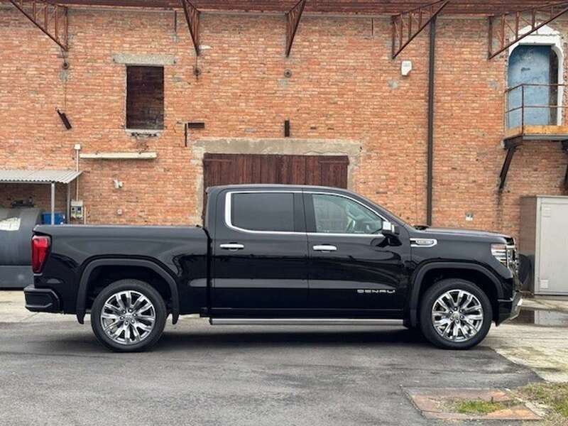 Nuova GMC Sierra 426 CV (313 kW) 2025 Nero Pick-up