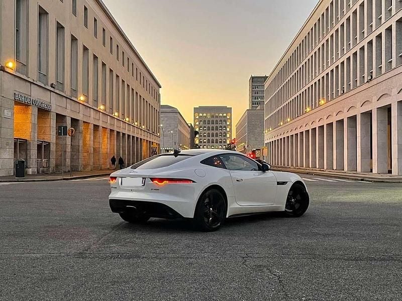 Usata Jaguar F-Type R-Dynamic 300 CV (220 kW) 2018 Coupé
