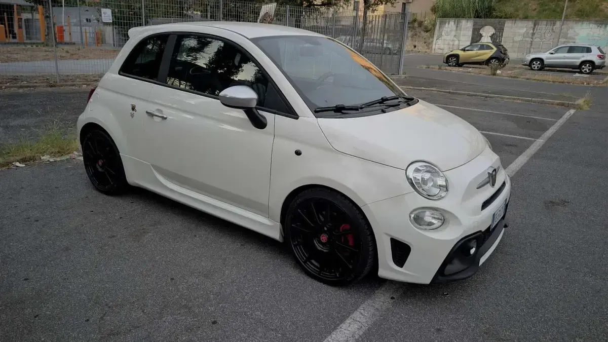 Usata Abarth 500 Custom 135 CV (99 kW) 2016 Utilitaria
