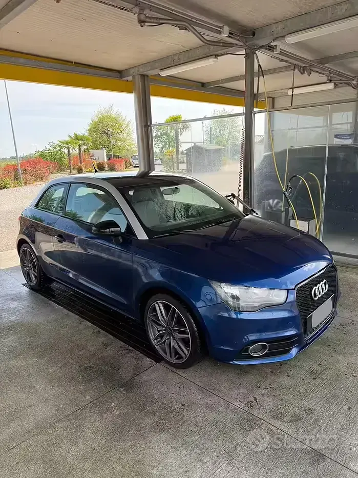 Usata Audi A1 Ambition 90 CV (66 kW) 2012 Blu Utilitaria