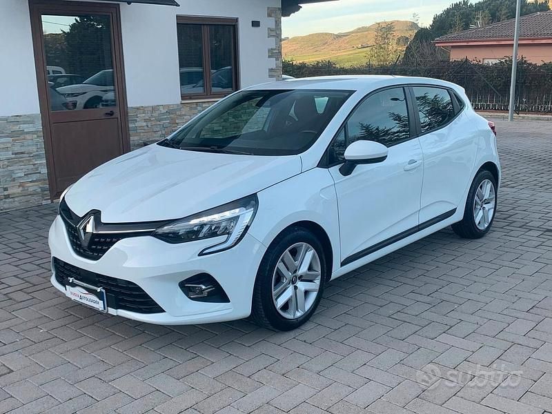 Bianco Usata 2022 Renault Clio V Evolution Berlina | 13.999 € (Buon prezzo) - Immagine 1/4