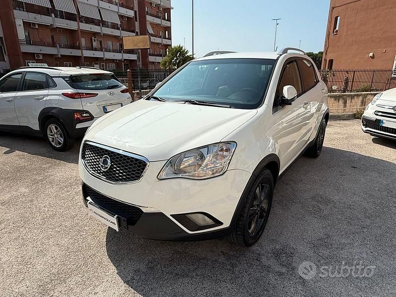 Bianco Usata 2011 Ssangyong (KGM) Korando Station wagon | 4300 € (Buon prezzo) - Immagine 1/4