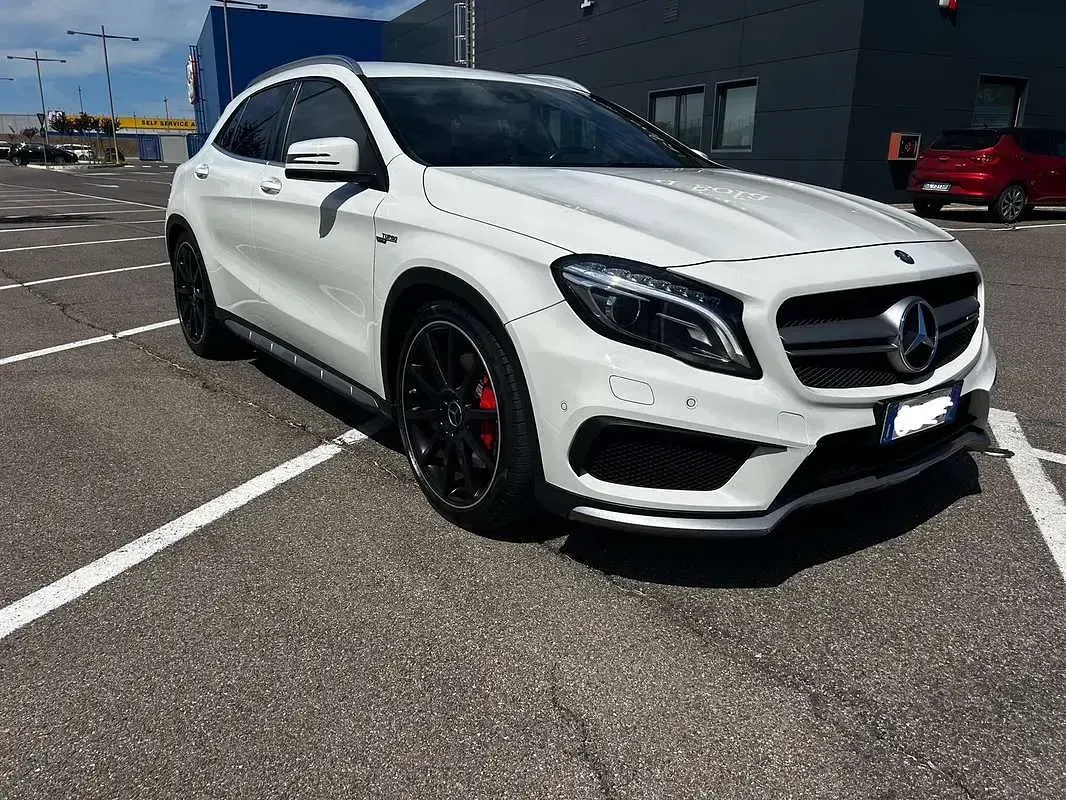 Usata Mercedes GLA45 AMG AMG 381 CV (280 kW) 2015 Bianco SUV