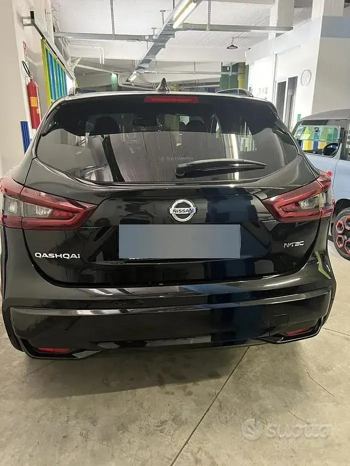 Usata Nissan Qashqai N-TEC 116 CV (85 kW) 2021 Nero SUV