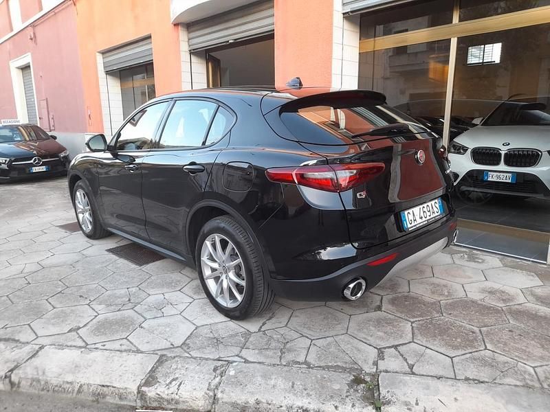 Usata Alfa Romeo Stelvio Executive 190 CV (139 kW) 2020 Nero SUV