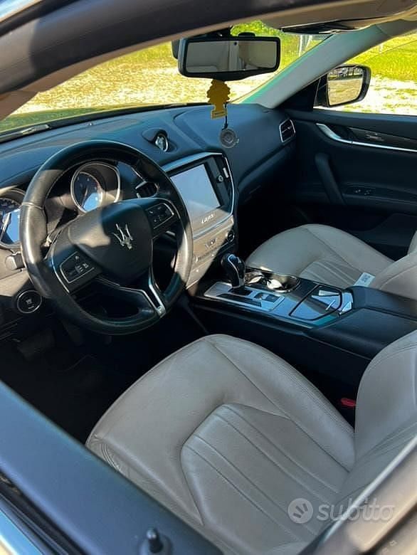 Usata Maserati Ghibli 250 CV (183 kW) 2014 Blu/azzurro Coupé