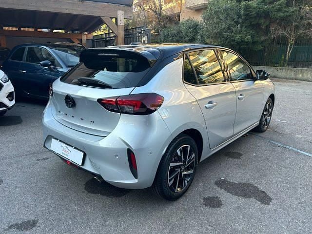 Usata Opel Corsa 101 CV (74 kW) 2024 Argento Berlina