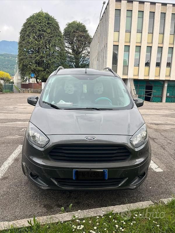 Usata Ford Tourneo Courier 101 CV (74 kW) 2018 Monovolume