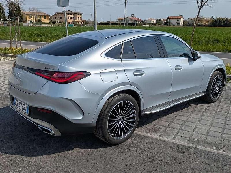 Usata Mercedes GLC300e Advanced 269 CV (197 kW) 2023 Argento Coupé