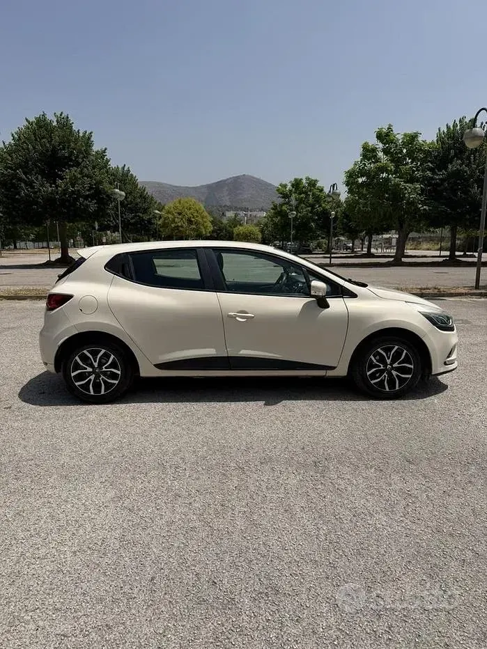 Usata Renault Clio IV Life 73 CV (53 kW) 2017 Berlina