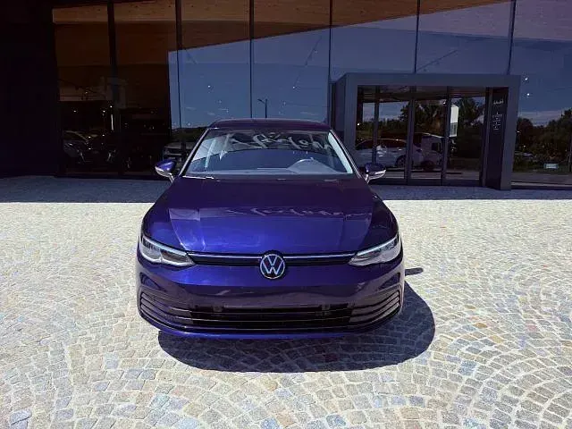 Usata VW Golf VIII 110 CV (80 kW) 2023 Bluazzurro Berlina