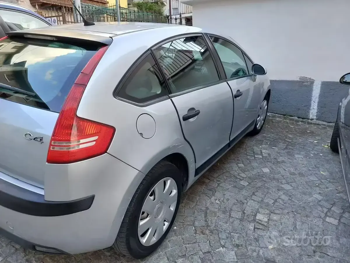 Usata Citroën C4 90 CV (66 kW) 2006 Berlina