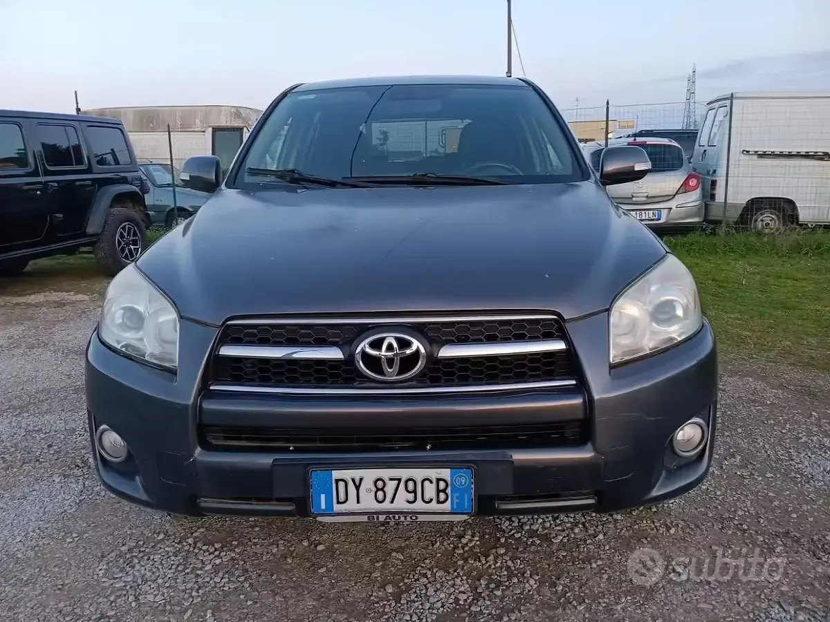Usata Toyota RAV4 Luxury 150 CV (110 kW) 2009 Blu SUV