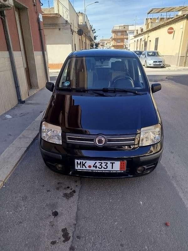 Usata 2009 Fiat Panda Dynamic Due volumi | 3000 € (Buon prezzo) - Immagine 1/4