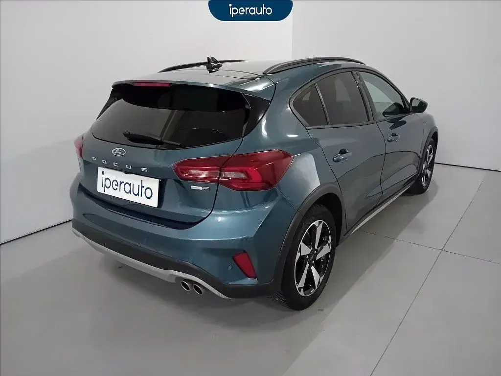 Begagnad Ford Focus Active 125 HK (91 kW) 2023 Blå SUV
