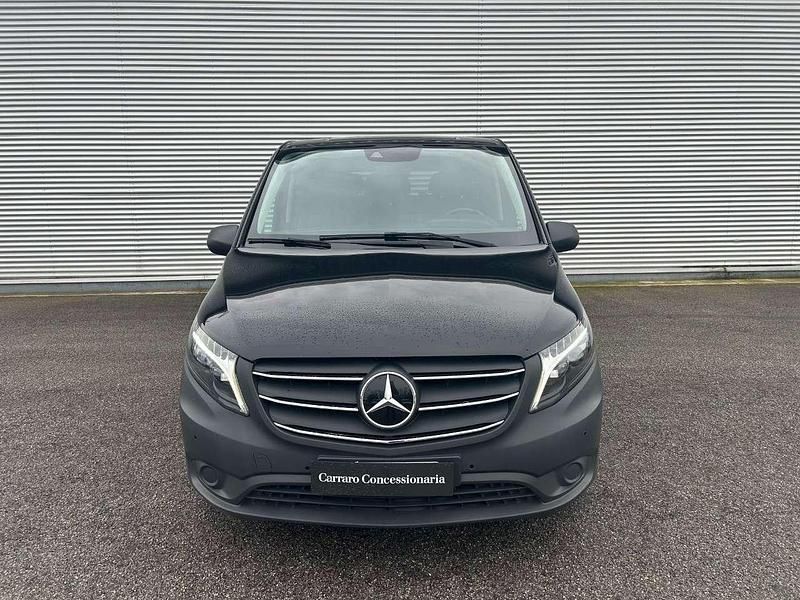 Usata Mercedes Vito 163 CV (119 kW) 2022 Nero ossidiana Furgone
