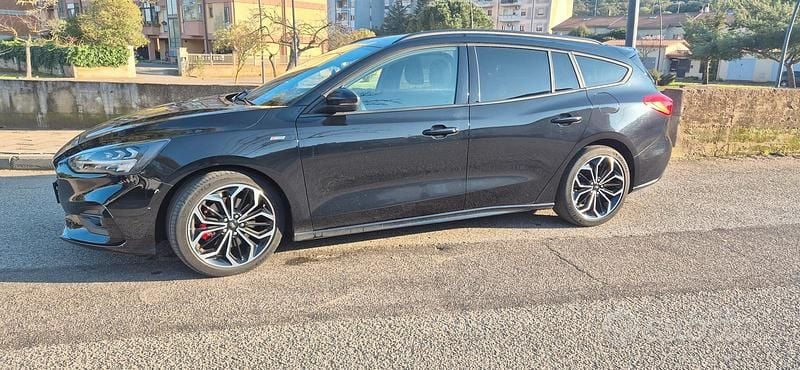 Usata Ford Focus ST-Line X 150 CV (110 kW) 2021 Nero Station wagon
