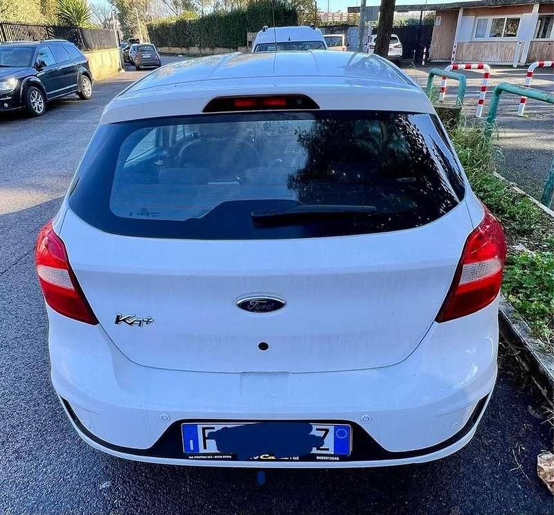 Usata Ford Ka 71 CV (52 kW) 2018 Bianco Berlina