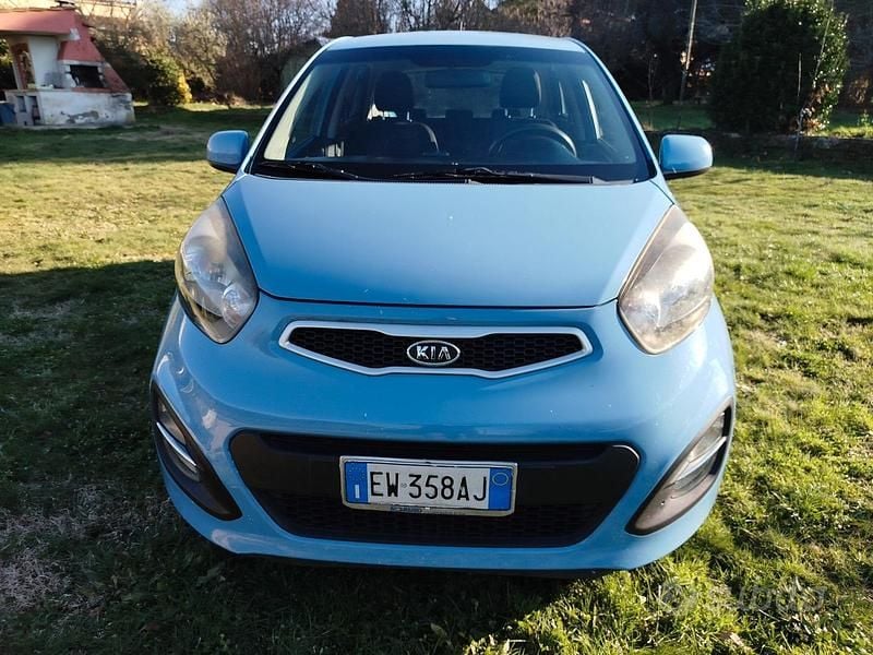 Usata Kia Picanto 67 CV (49 kW) 2014 Blu Utilitaria