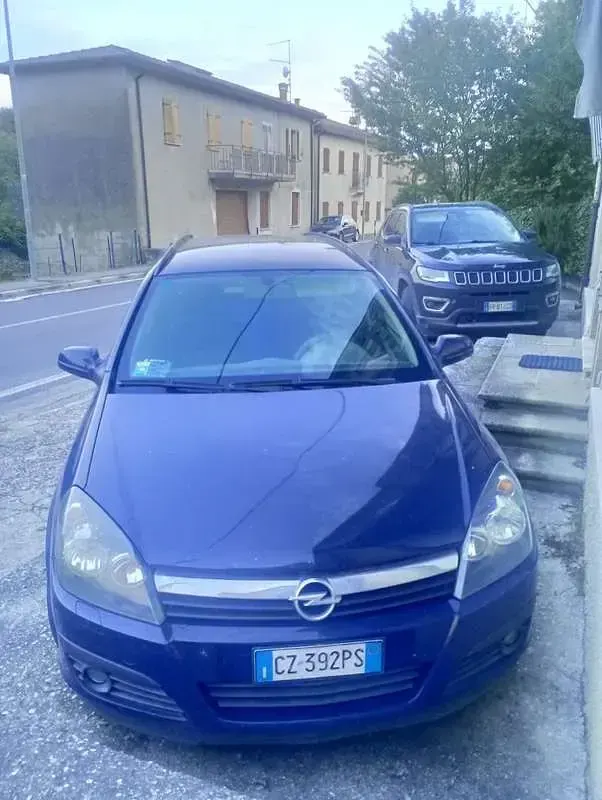 Usata Opel Astra Elegance 101 CV (74 kW) 2006 Station wagon
