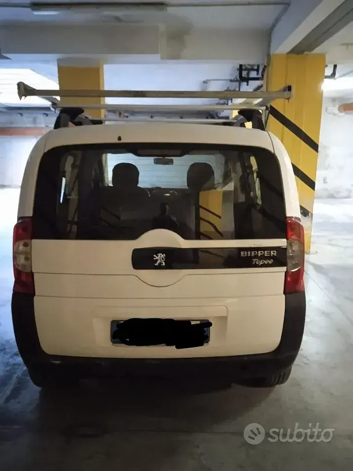 Usata Peugeot Bipper 75 CV (55 kW) 2011 Bianco Monovolume