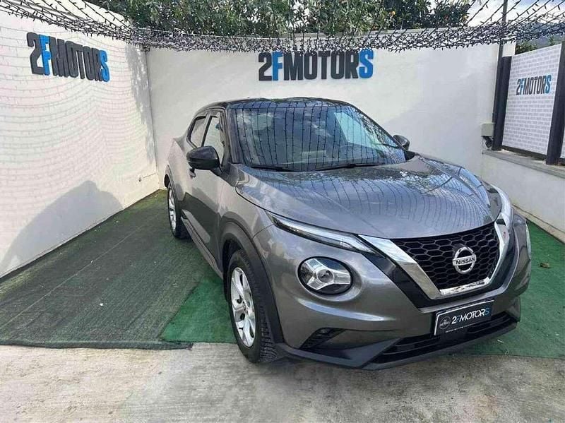 Grigio Usata 2020 Nissan Juke N-Connecta SUV | 14.900 € (Buon prezzo) - Immagine 1/4