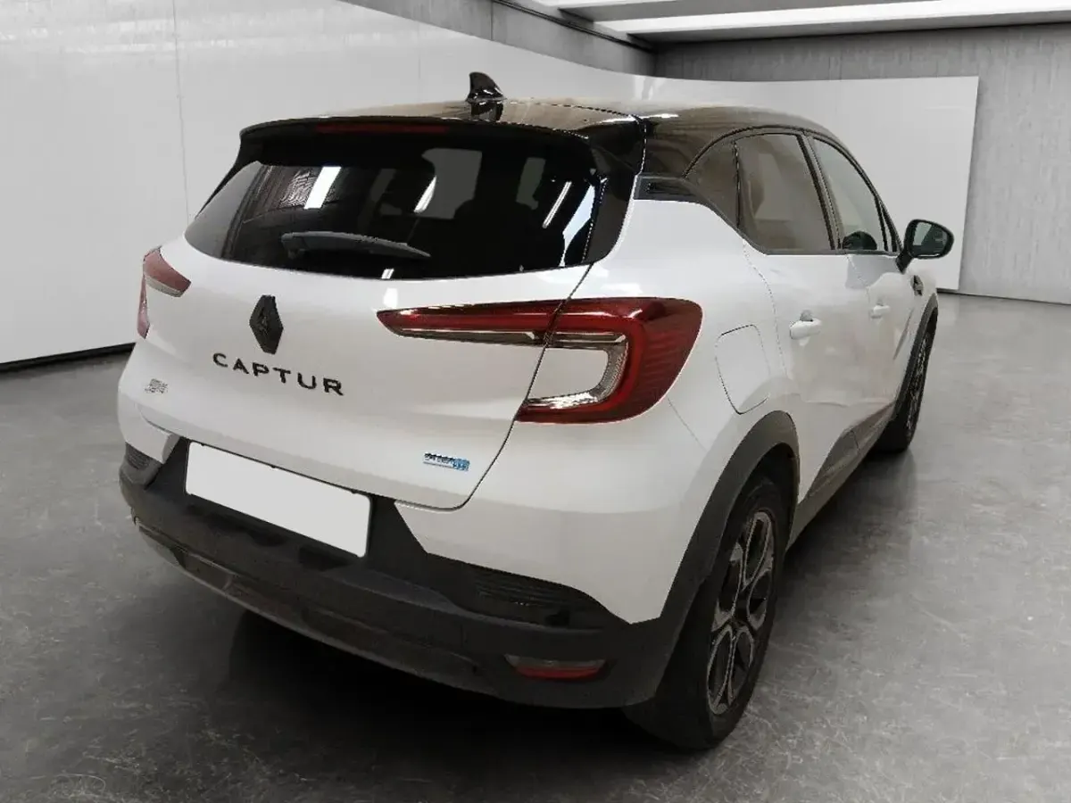 Usata Renault Captur Rive Gauche 160 CV (117 kW) 2022 Bianco SUV
