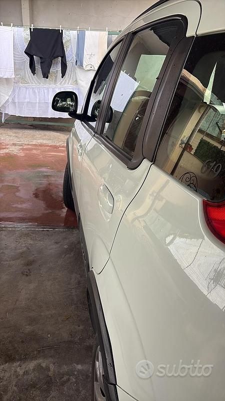 Usata Fiat Panda 4x4 95 CV (69 kW) 2017 Bianco Utilitaria
