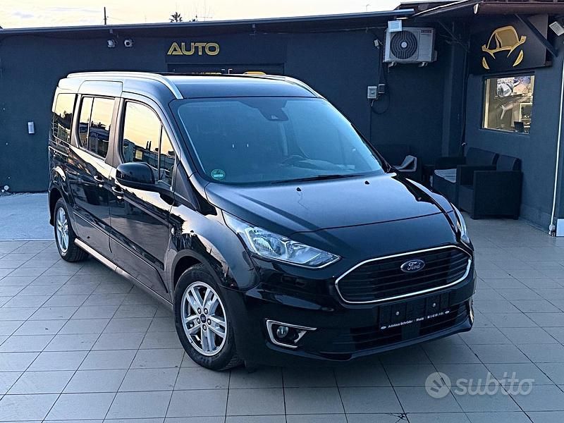 Usata Ford Tourneo Connect Titanium 120 CV (88 kW) 2019 Nero Monovolume