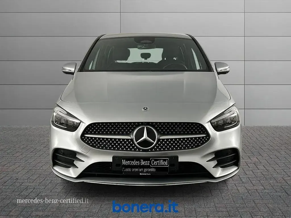 Usata Mercedes B250 AMG 217 CV (159 kW) 2025 Argento Utilitaria