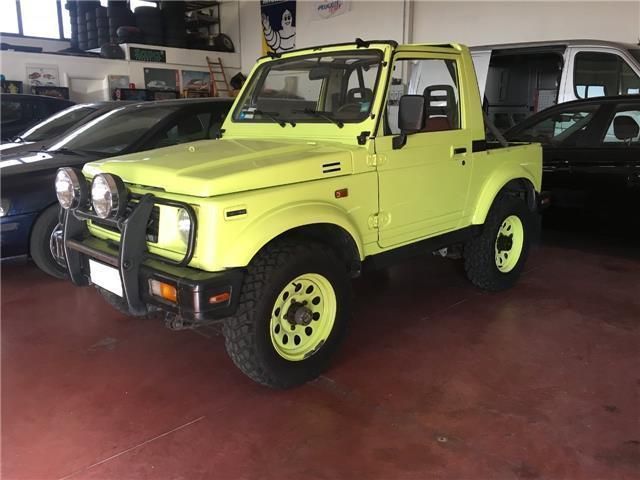 Suzuki samurai cabrio