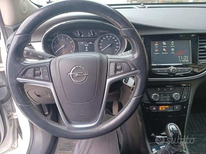 Usata Opel Mokka X 140 CV (102 kW) 2017 Bianco SUV