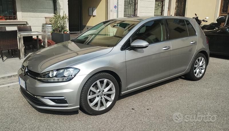 Usata VW Golf VII Highline 115 CV (84 kW) 2018 Grigio Berlina