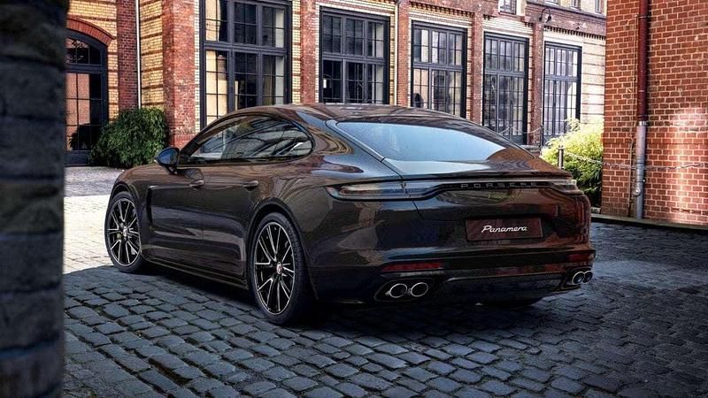 Usata Porsche Panamera 462 CV (339 kW) 2022 Grigio Berlina