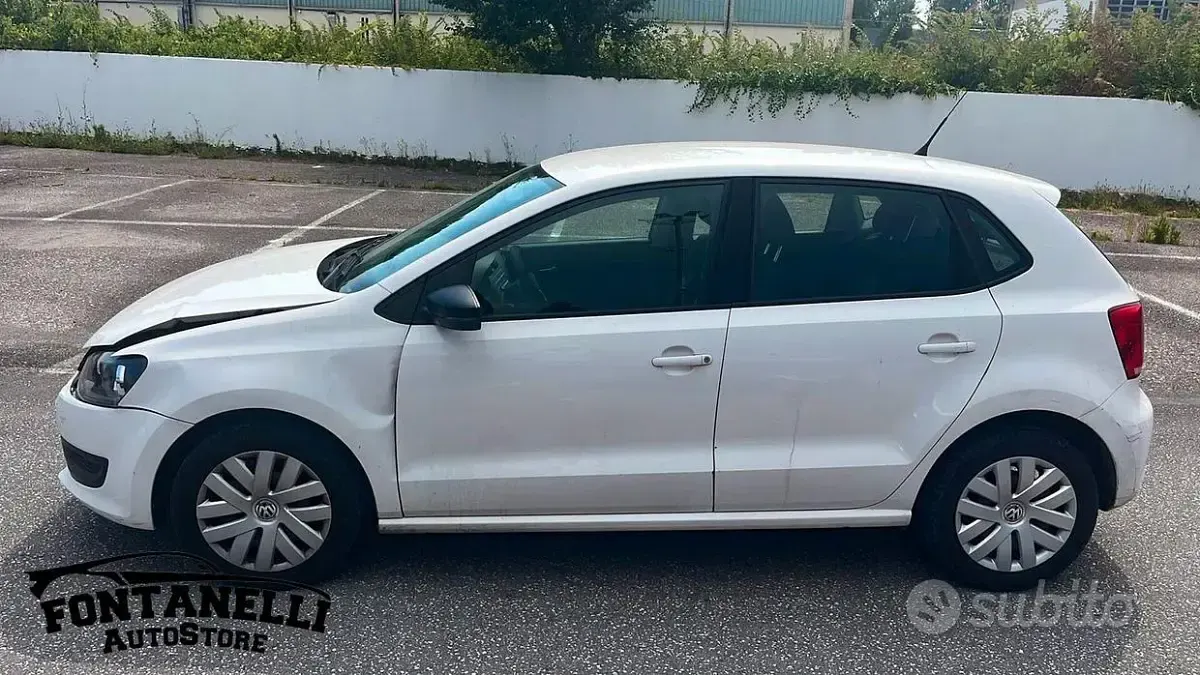 Usata VW Polo Trendline 60 CV (44 kW) 2011 Bianco Utilitaria